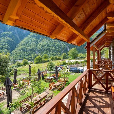 Hotel Restaurant Alpet Theth Exterior foto